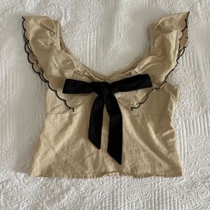 Ruffle bow top